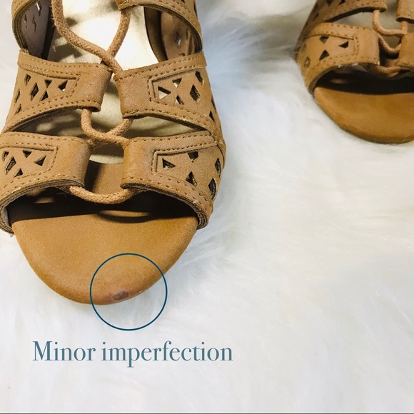 GUESS LACE UP HEELS 👠 - Picture 4 of 7